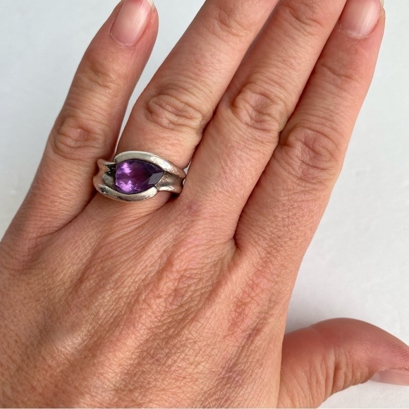 Vintage Cocktail Ring Amethyst Sterling Silver Bypass Band Purple Gemstone 7.75 - Picture 8 of 11